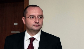 Георги Ушев поема спецсъда