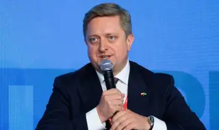 Киев се възмути от говорителя на чешкия парламент, нарекъл "хунта" управлението на Зеленски