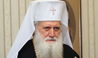 Правителството предлага патриарх Неофит за орден „Стара планина“