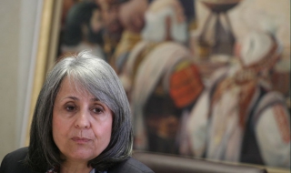 Попова иска глобална общност на БГ студентите