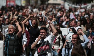 Центърът на Атина ще е блокиран днес от студентска стачка