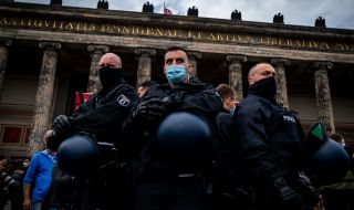"Предстоят трите най-тежки месеца": локдаунът в Германия ще бъде удължен