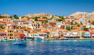 Първият остров в Гърция, чийто жители плащат минимални сметки за ток