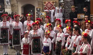 Плевен отбелява Лазаровден с празничен концерт "Цветна Лазарица"