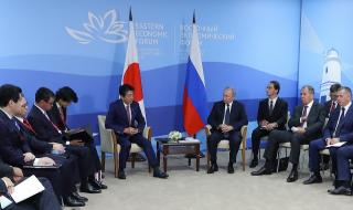 Япония отчаяно иска мир с Русия (ВИДЕО)