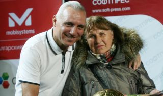 Христо Стоичков: България в Пловдив не пада! Браво, момичета! Вземете титлата в Златната лига!