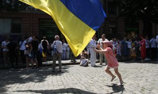 Повече от половината украинци биха подкрепили присъединяването им към НАТО и ЕС