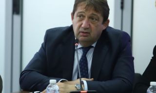 Министър Шишков: Щетите в Карловско са изключително големи