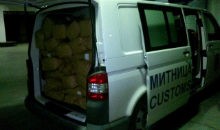 365 кг. суровина за синтетичен канабис в 73 чувала