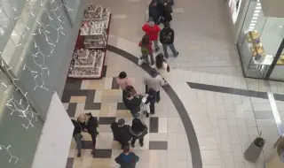 Лияна Панделиева: Толкова безчет много ли са "скътаните" пари на ужасно бедните българи, че не смеят да влязат в банка?