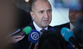 Радев: Работещите за мнозинство да не нарушават парламентарните принципи, традиции и морални норми