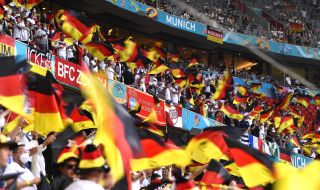 Въпреки загубата: футболната еуфория в Германия се завърна