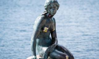 Написаха „расистка риба” върху статуята на Малката русалка