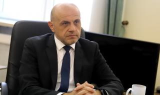Томислав Дончев: Оставането на кабинета носи само щети