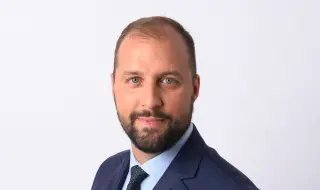 Кметът на "Люлин": Кирил Петков поиска да назнача мъжа на Лена Бориславова за зам.-кмет