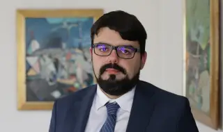 Мартин Владимиров: Особен управител на "Лукойл България" е единственият вариант за справяне със ситуацията