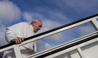 Задкулисието и папското милосърдие