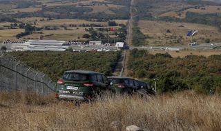 Армията възстанови 121 км от оградата по границата с Турция