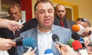 Мирослав Найденов поиска доклади по случая с негодните храни