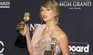 Тейлър Суифт покори върха на класацията на Billboard за албуми