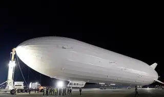 Най-големият дирижабъл в света е готов да полети (ВИДЕО)