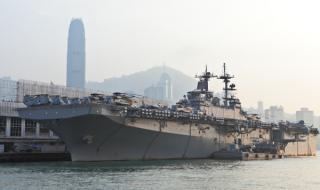 Американски кораб провокира Китай