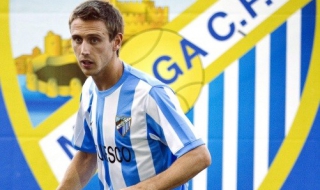 Арсенал привлече Начо Монреал от Малага