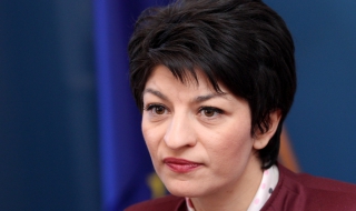 Атанасова: Забраната за пушене да остане