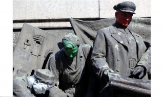 Пак изрисуваха паметника на Съветската армия