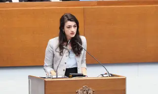Бориславова: Сарафов и Магдалинчев да отговорят защо узурпират върховете на съдебната власт в нарушение на закона