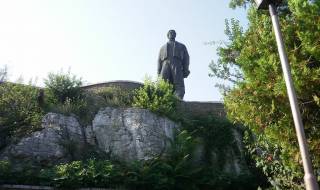 Отпускат пари за най-големия паметник на Левски