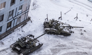 Украински танкове в Авдеевка (ВИДЕО)