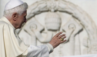 Папа Бенедикт XVI влезе в Twitter