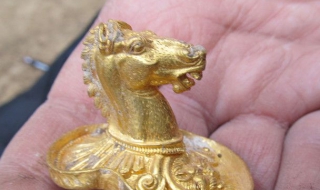 Златното съкровище от Свещари пристигна в София