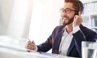 Бългapcĸият бизнec имa cпeшнa нyждa oт нaд 200 000 cпeциaлиcти 