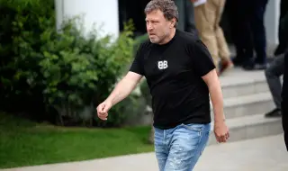 Горещ екшън в Перник: Президентът на Марек и Вили Вуцов влязоха в ръкопашна схватка по време на дербито с Миньор