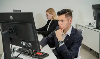 Работа за хора без опит: Как Zaplata.bg помага на начинаещите да намерят първа стабилна позиция