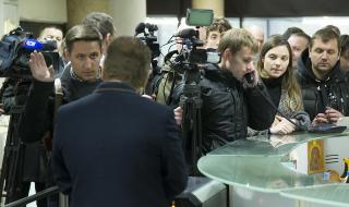 Руски вестник ще въоръжава журналистите си
