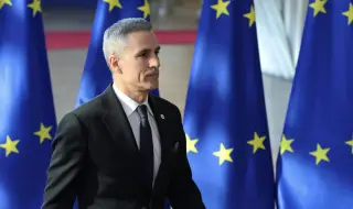 Андрей Гюров: В служебния кабинет се усещаме като опълченци