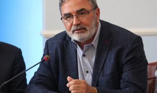 Доц. Кунчев: При над 200 с COVID-19 на ден може да затворим нощните заведения