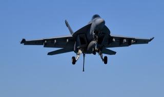F-18 се разби в Долината на смъртта