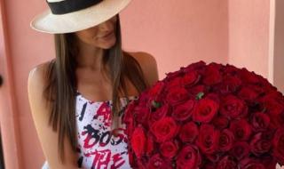 Бизнесмен пръсна 10 бона за рождения ден на плеймейтка на Слънчака (СНИМКИ)