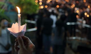 Убиха 4 души на погребение