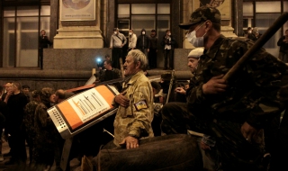 Проруски активисти превзеха милицията в Луганск