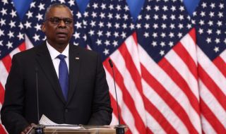 Лойд Остин: Продължаваме разследването за изтичането на секретните документи