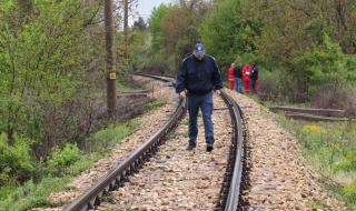 Влак прегази мъж край Сливен