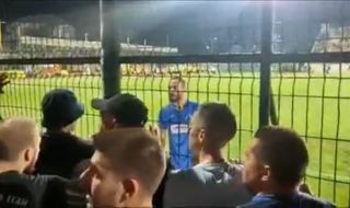 Истерия! Вижте какво направи футболист на Левски пред феновете на тима (ВИДЕО)
