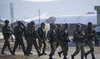 "На ръба на въоръжен конфликт": напрежението между Сърбия и Косово расте