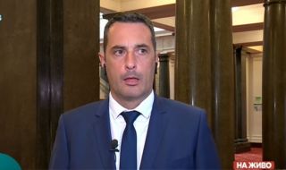 Депутат от „Продължаваме Промяната” подаде оставка, напуска парламента