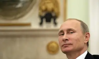 Съперниците на Путин за президентските избори в Русия започнаха да се отказват 